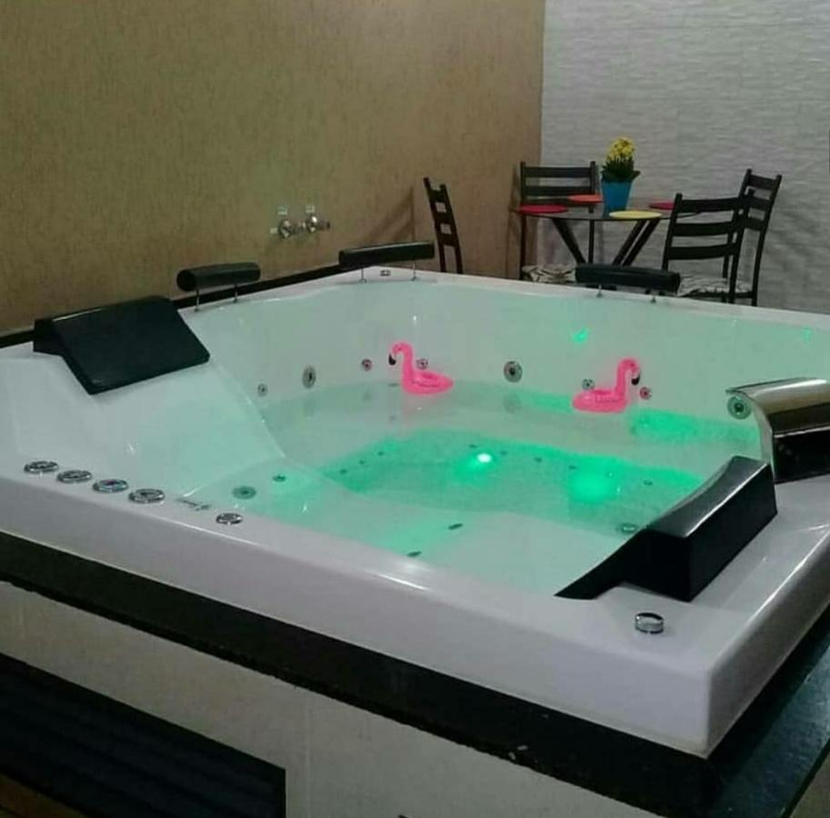 Casa Com 2 Quartos E Banheira De Hidromassagem Тріндаді Екстер'єр фото